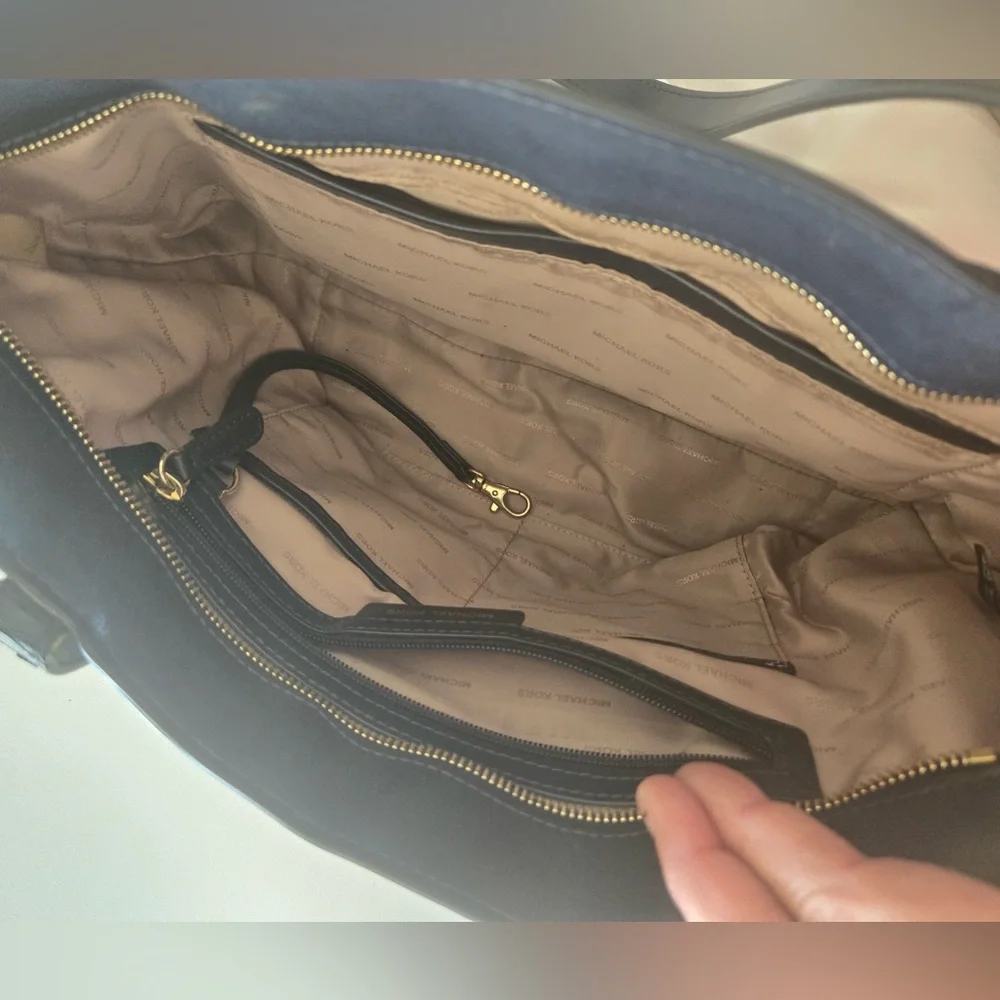 Michael Kors Jet Set MK Signature Vanilla Tote Bag Black Trim Shoulder Bag - Picture 3 of 15